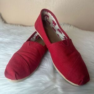 TOMS Classic Canvas Red Slip On Shoes Size 8.5